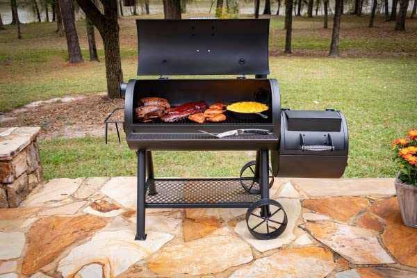 Oklahoma Joe's Longhorn Reverse Flow Smoker, Black