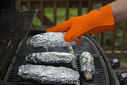 AMZ BBQ CLUB Grilling Accessories - Silicone BBQ Gloves, Food Grade Meat Claws, Digital Grilling Thermometer | BBQ Set for Cooking Grilling Barbecue Roasting Baking Open Flame - The Beer Connoisseur® Store